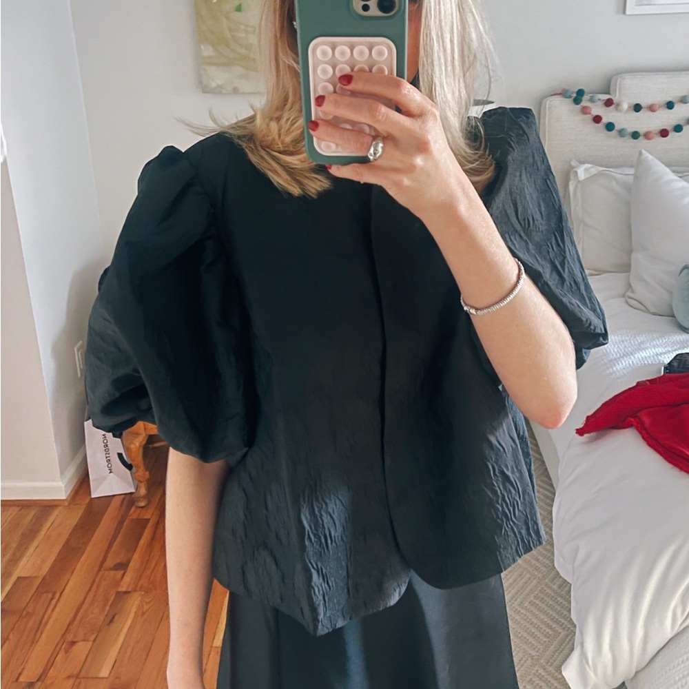 H&M Jacquard Black Puff Sleeve Blouse